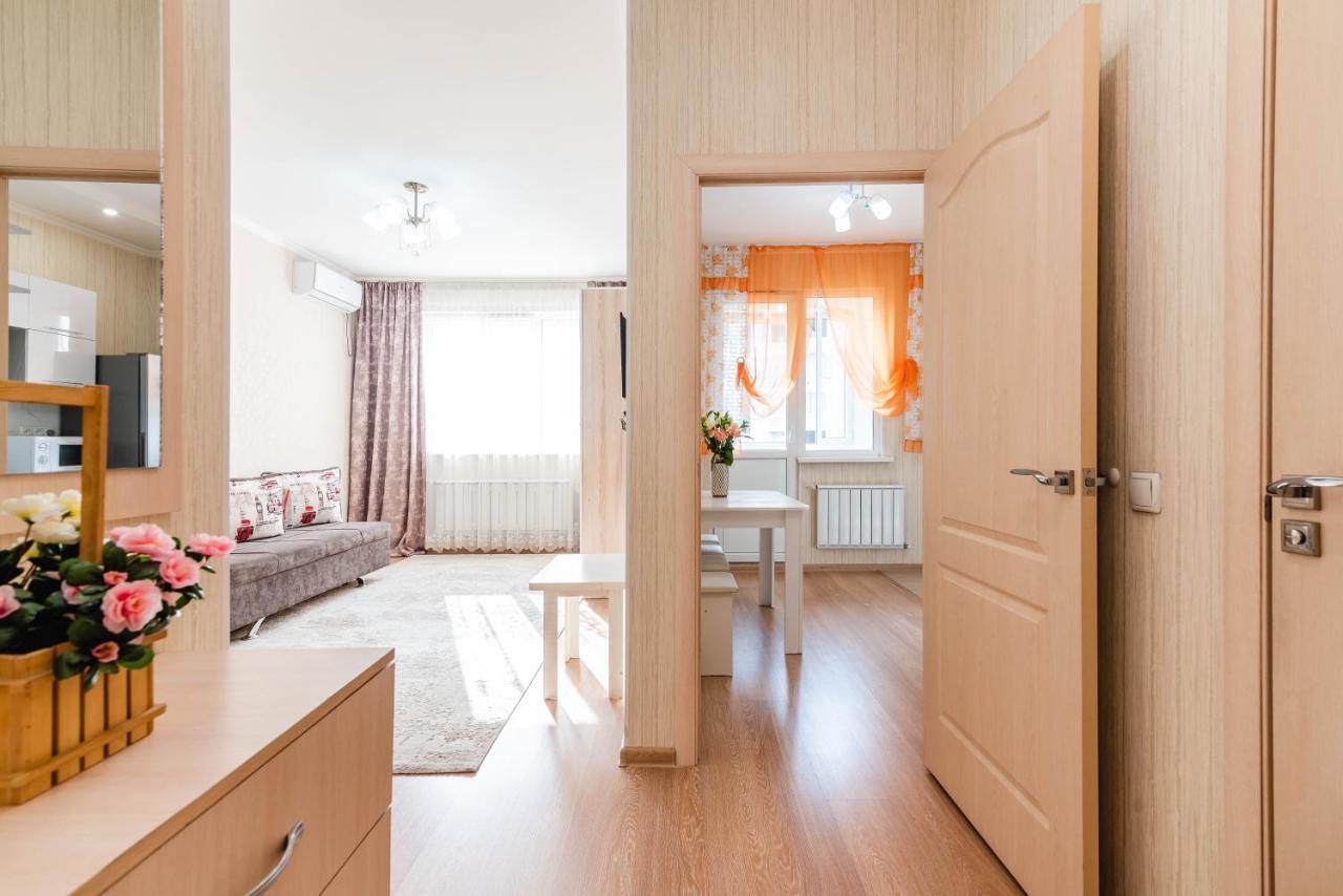 Akvarel Apartment Near Adk Alma-Ata Buitenkant foto