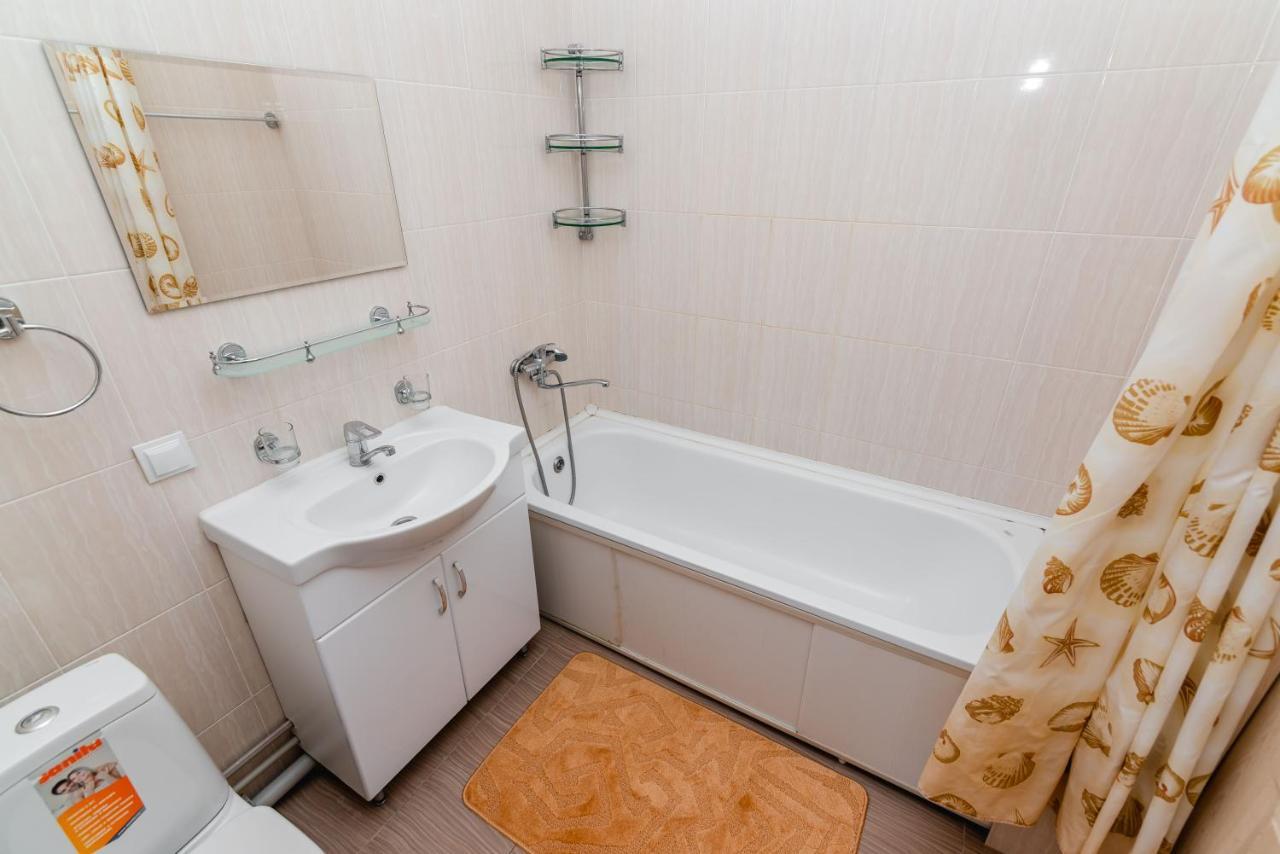 Akvarel Apartment Near Adk Alma-Ata Buitenkant foto