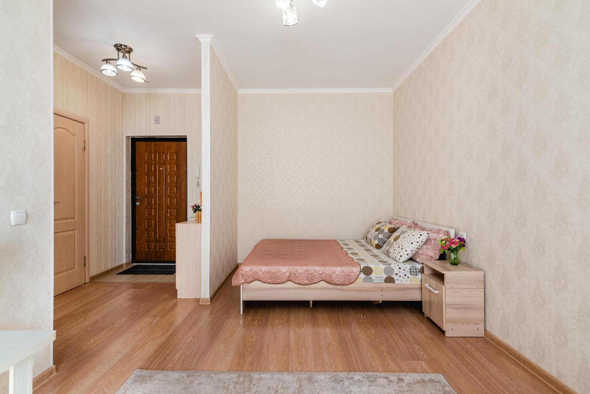 Akvarel Apartment Near Adk Alma-Ata Buitenkant foto